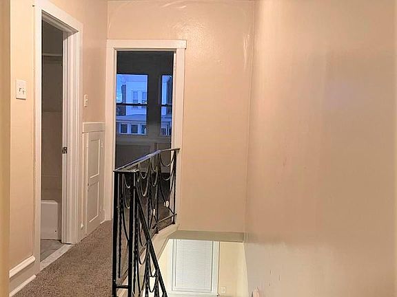 5th image of 1531 Rosalie St