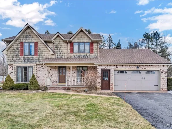 919 Virginia Dr, Alden, NY 14004