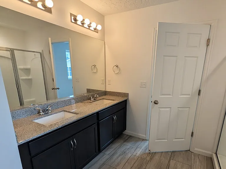 2123 N Wallflower Dr — Photo 24