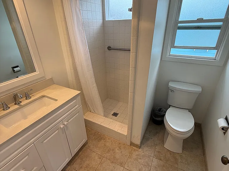 137 Topaz Ave #1/2 — Photo 7