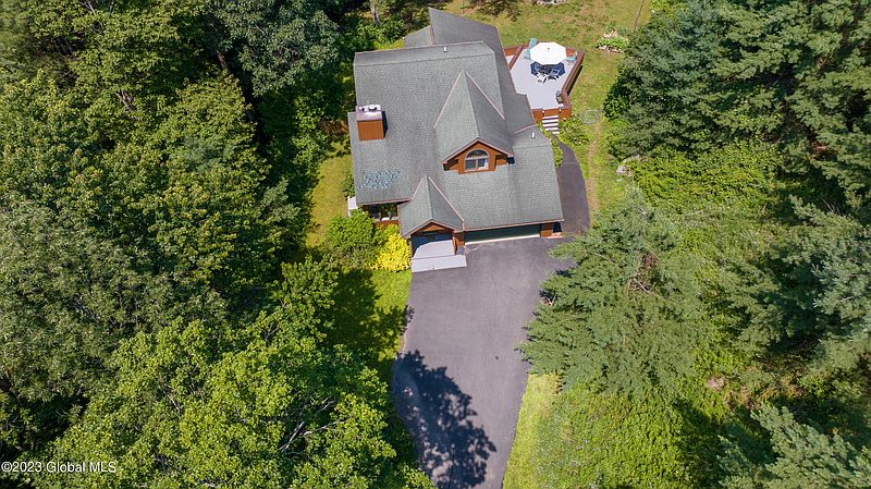 2nd image of 21 Holloway Lane