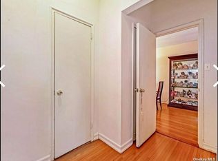 113-14 72nd Rd, Forest Hills, NY 11375