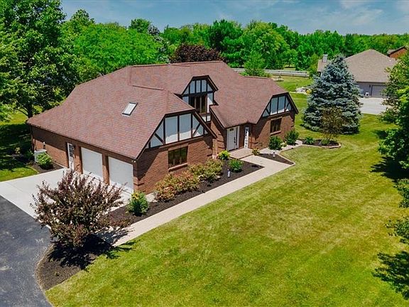 2nd image of 931 Fawn Lake Dr