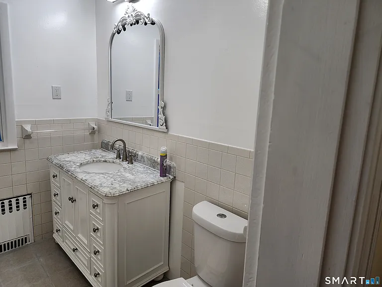 380 McKinley Ave #1 — Photo 18