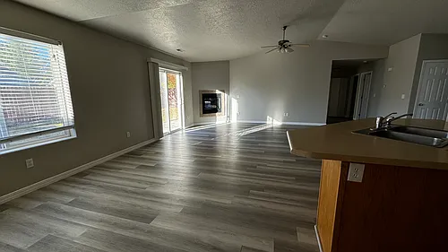 4215 W 250 N Photo 1