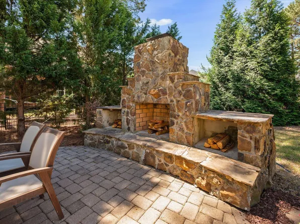4248 Fawn Lily Dr, Wake Forest, NC 27587