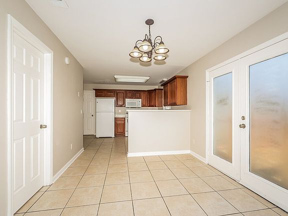 5th image of 1523 Waxman Dr