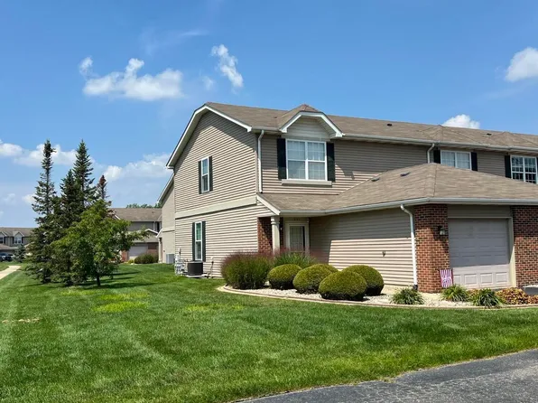 931 Flagstone Dr, Dyer, IN 46311