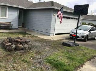 7812 Fallbrook Ln, White City, OR