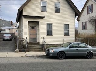 36 Wamesit St, Lowell, MA 01852