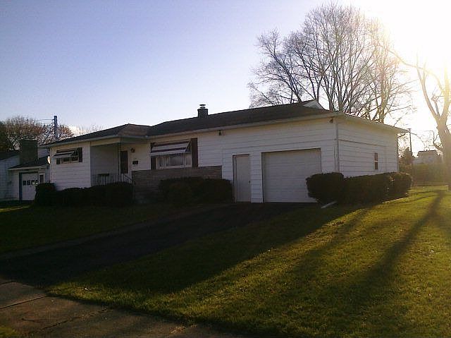 2nd image of 331 Mary St