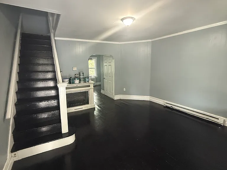 51 Ives St — Photo 2