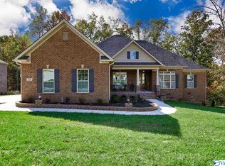 72 Natures Ridge Way SE, Huntsville, AL 35803