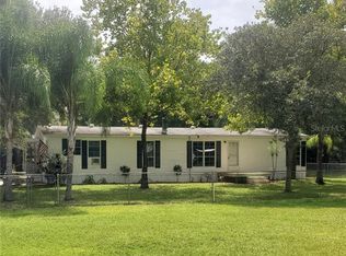 365 Smith Rd, Osteen, FL 32764