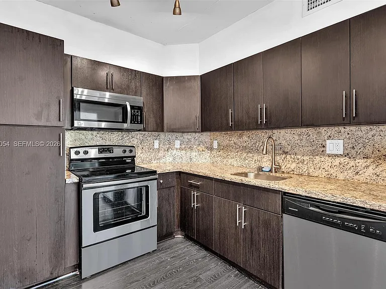 500 Bayview Dr #228 — Photo 10