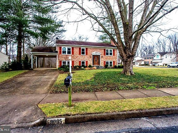 3rd image of 9005 Lake Braddock Dr
