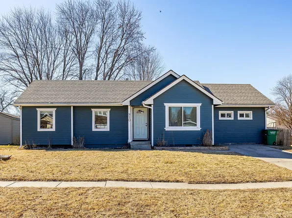 910 Lincoln Ct SE, Bondurant, IA 50035