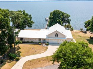 1034 Margaret Dr, Summerton, SC 29148