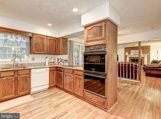 7411 Brian Run Ct, Springfield, VA 22153