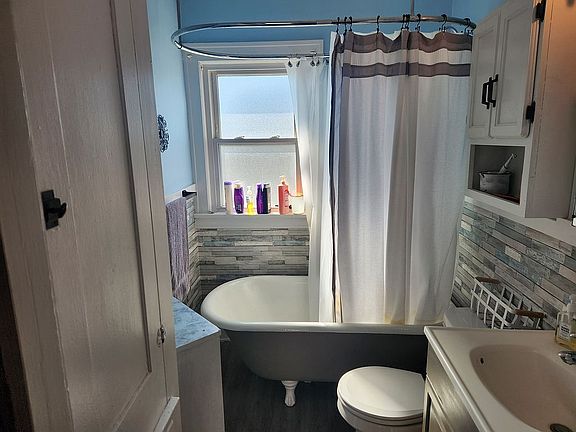 5th image of 5223 W 52nd St