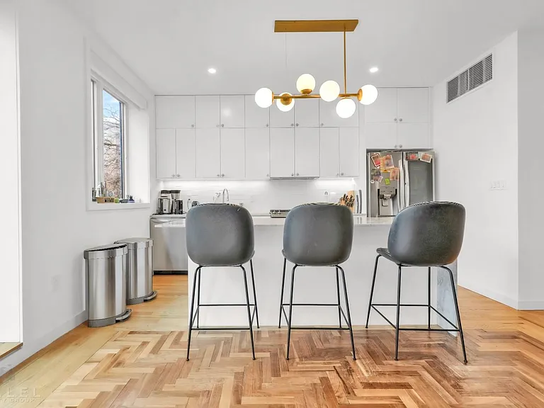 729 Chauncey St #2A — Photo 4