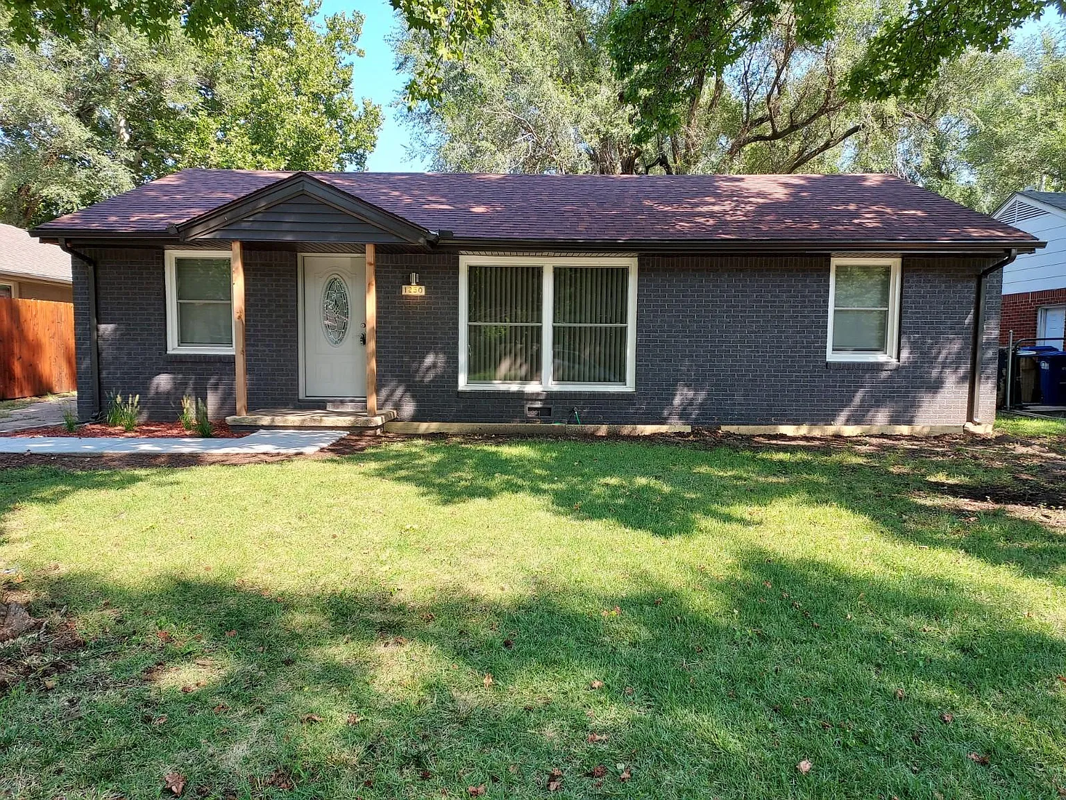 3 bed, 1075 sqft, $1,395 — Photo 1