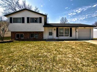 1446 Cambridge Dr, South Bend, IN