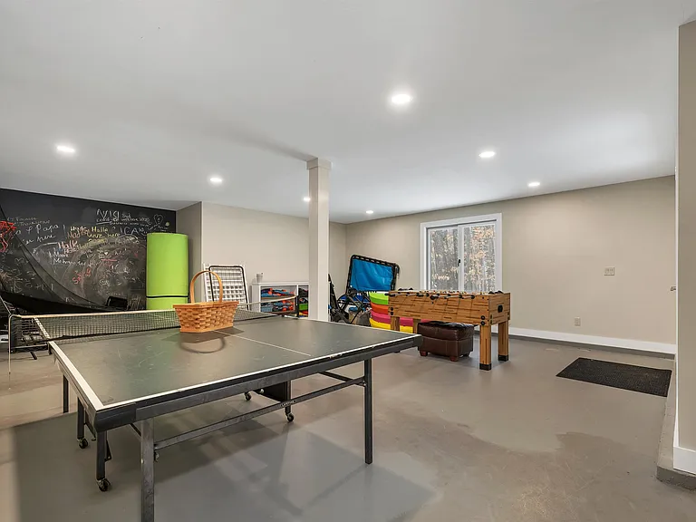 41 Regis Rd — Photo 36