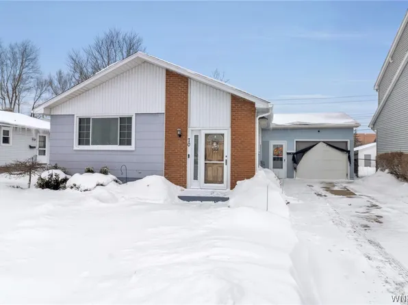 70 Crandon Blvd, Cheektowaga, NY 14225