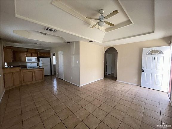 2nd image of 1803 W Douglas St #3