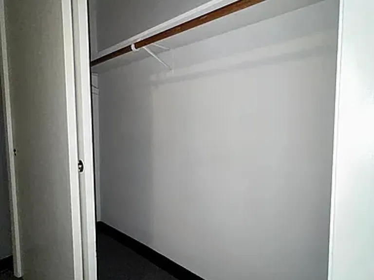 32 Chestnut St #18 — Photo 22