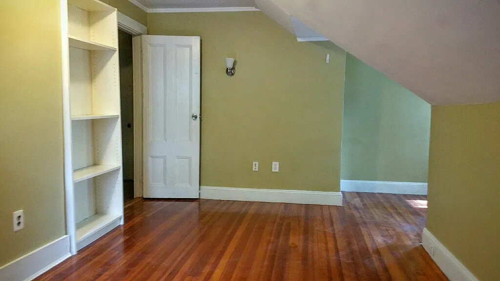 5 bed, 1700 sqft, $1,025 — Photo 3