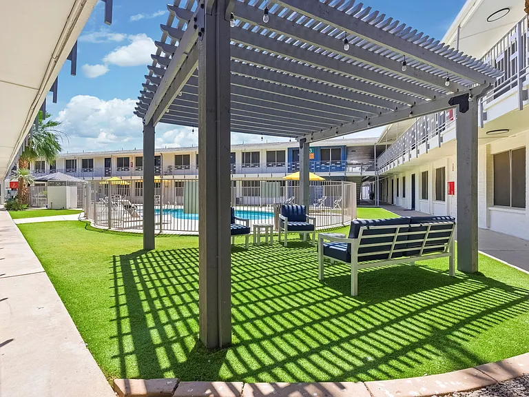Thrive Tempe Apartments — Photo 42