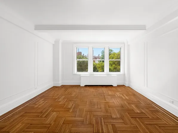 25 West 81st Street image 2 of 21