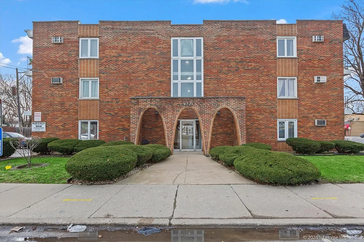 9721 S Cicero Ave APT 3C photo 1