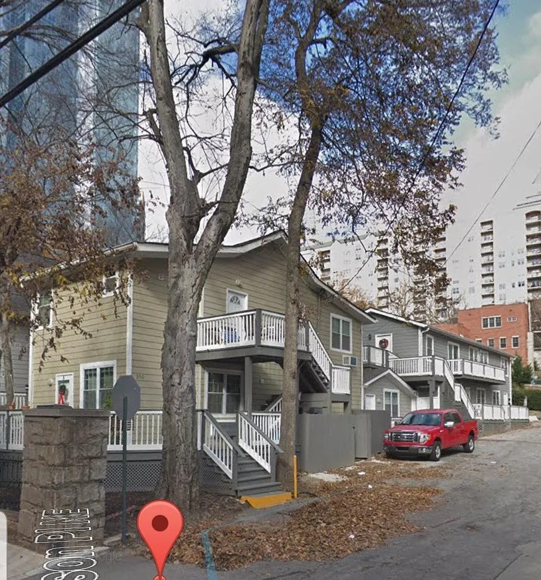 2 bed, $2,400 — Photo 3