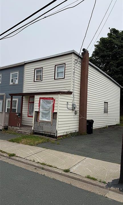 1st image of 47 CALVER Avenue
