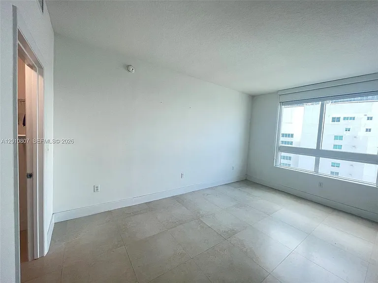 1900 N Bayshore Dr #3311 — Photo 9