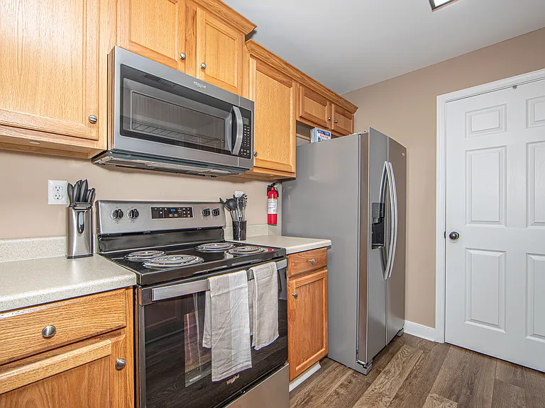 1526 Woodland Ct — Photo 7