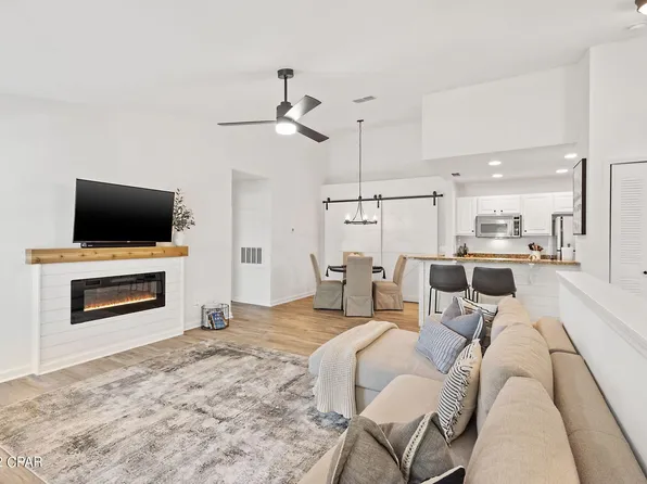 613 Cape Cod Dr, Panama City Beach, FL 32407