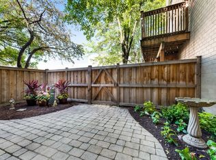 2154 N Lakewood Ave, Chicago, IL 60614
