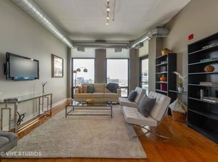 740 W Fulton St APT 612, Chicago, IL 60661