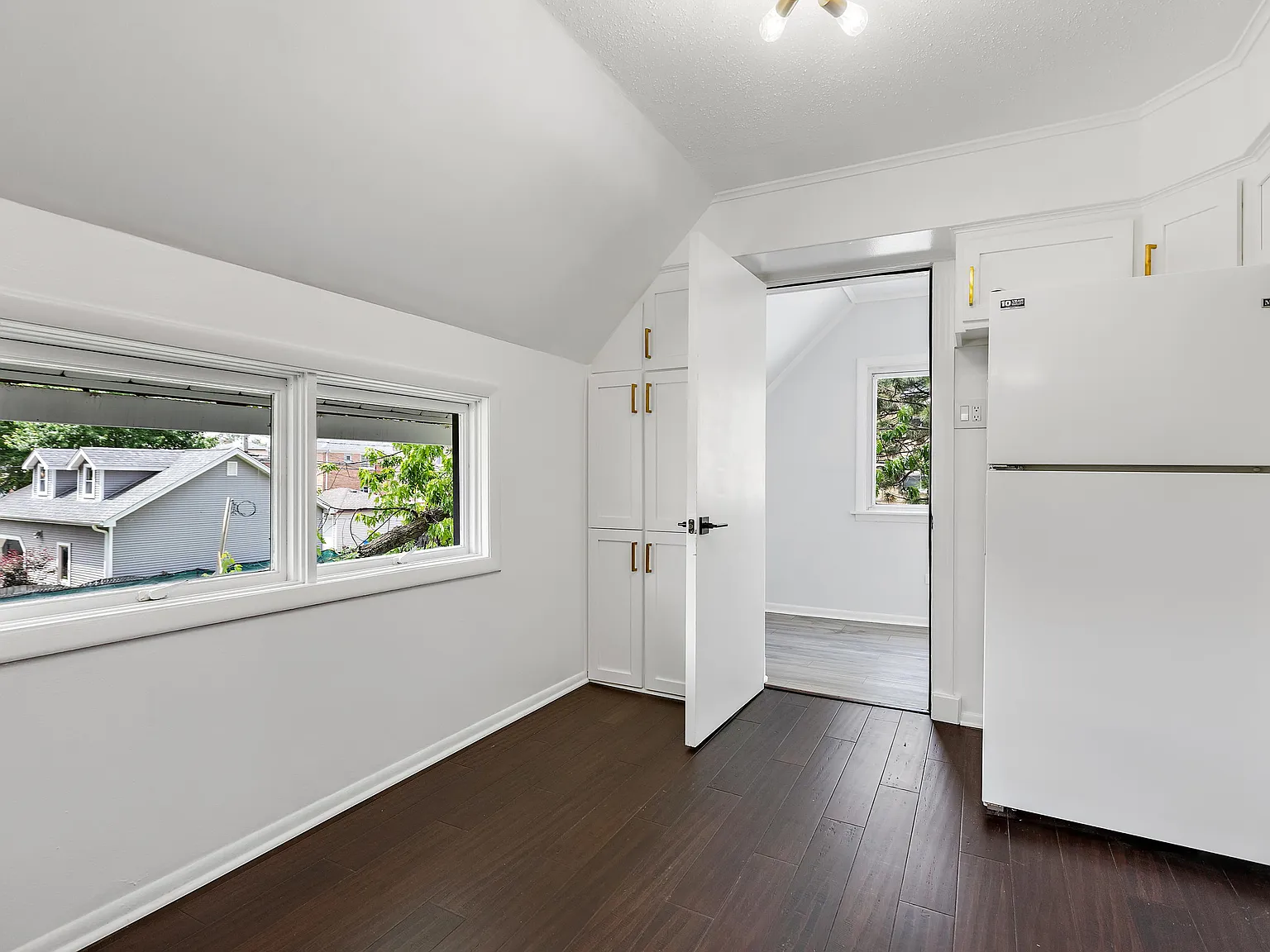 2 bed, $2,000 — Photo 3