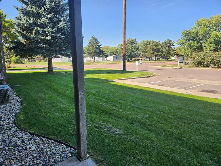 Christopher Place Apartments — Photo 14