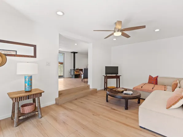 63 Povi Pin Poe #C, Santa Fe, NM 87506