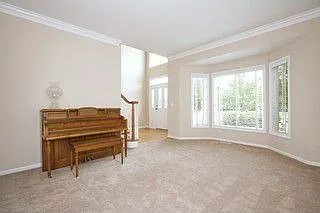 1239 Cromwell Ln photo 1