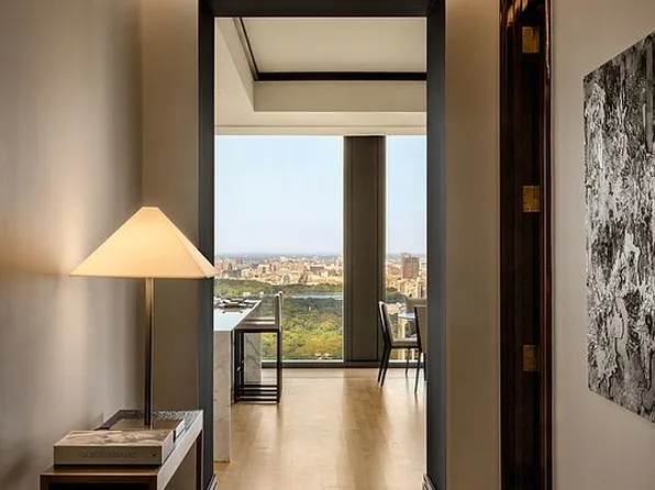 53 W 53rd St APT 52A, New York, NY 10019