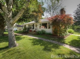 7630 Hickory Ave, Jenison, MI 49428