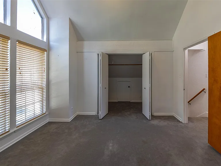 22 Stonehouse Cir — Photo 18