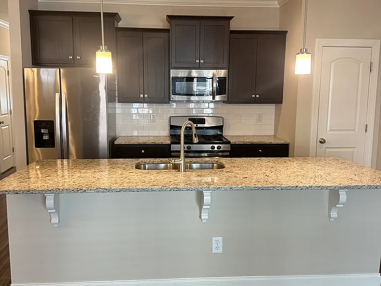 913 Townes Park St — Photo 12